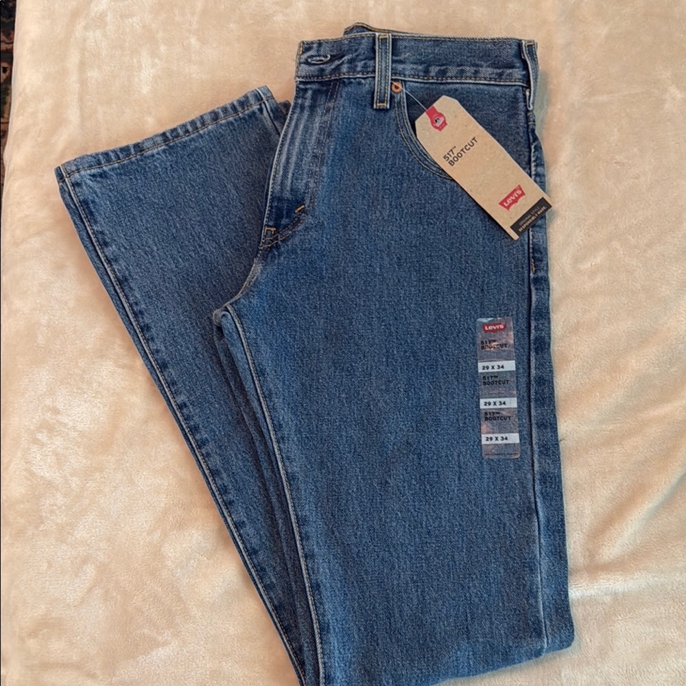 Levi's 517 Bootcut Jeans